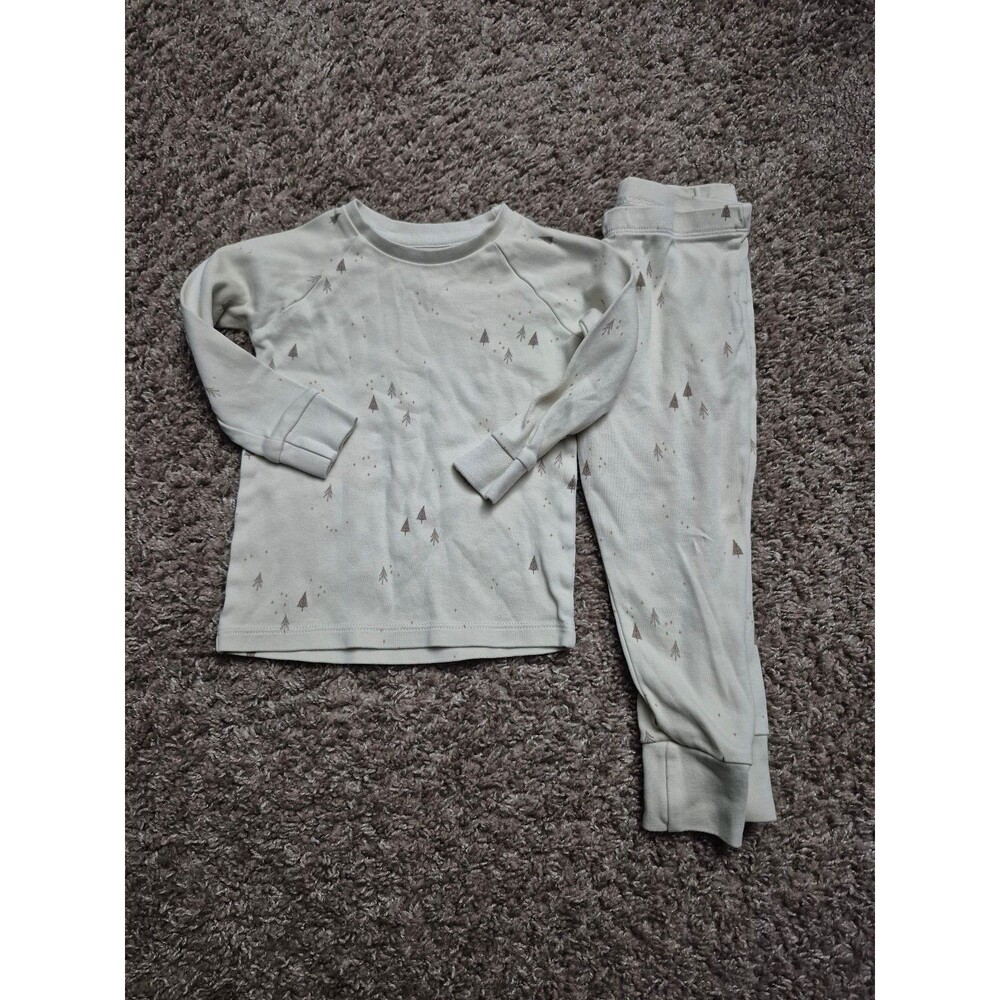 Colored organics 2 piece outfit size 2t trees